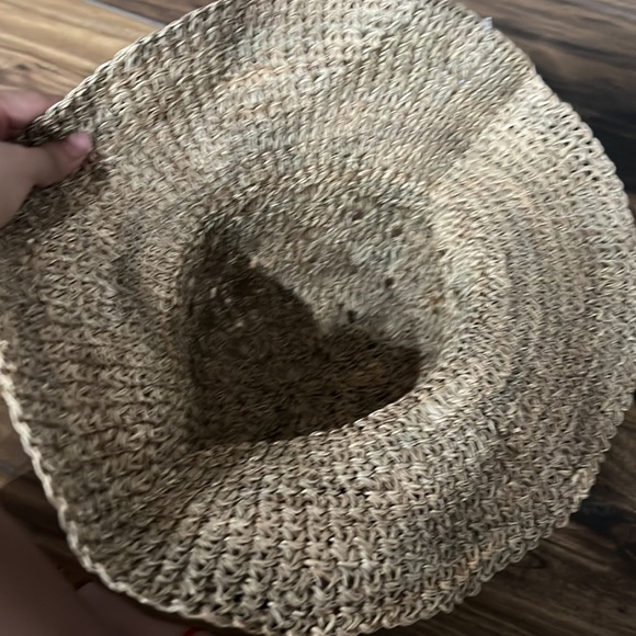 Neutral straw Bucket hat - Picture 4 of 4